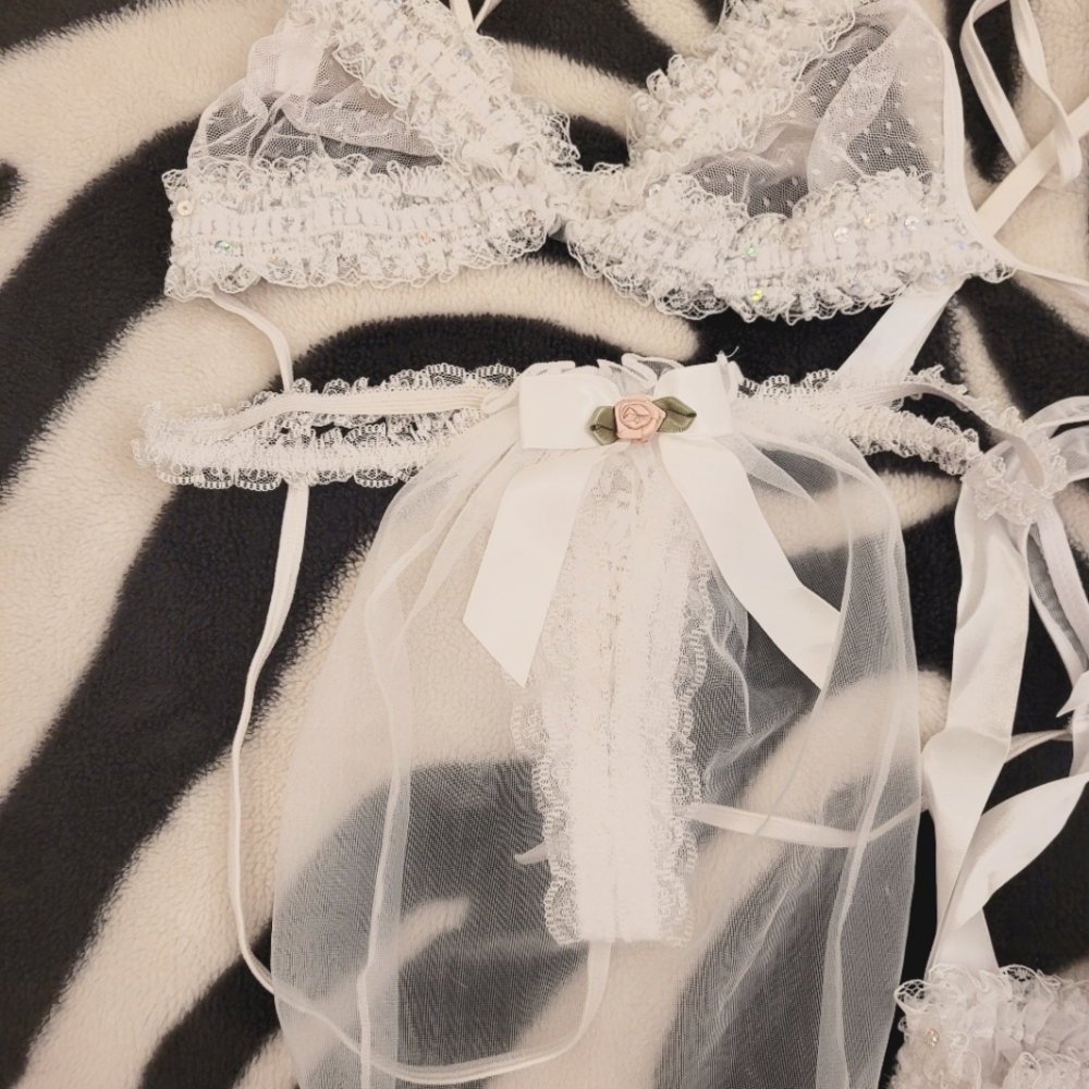 Wedding Bride Set - Picture 3 of 7